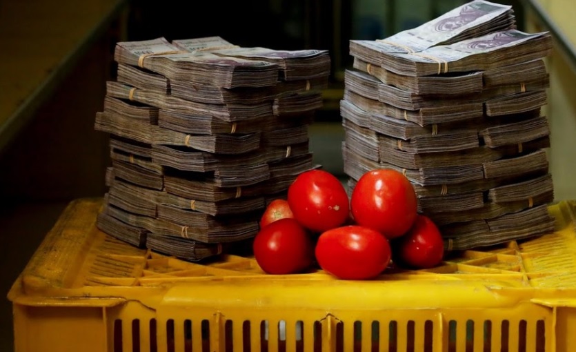 You need 5,000,000 bolivars in order to purchase 1 kilo of tomatoes as shown in the picture above.