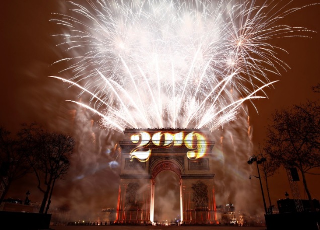 2019 new year Paris 
