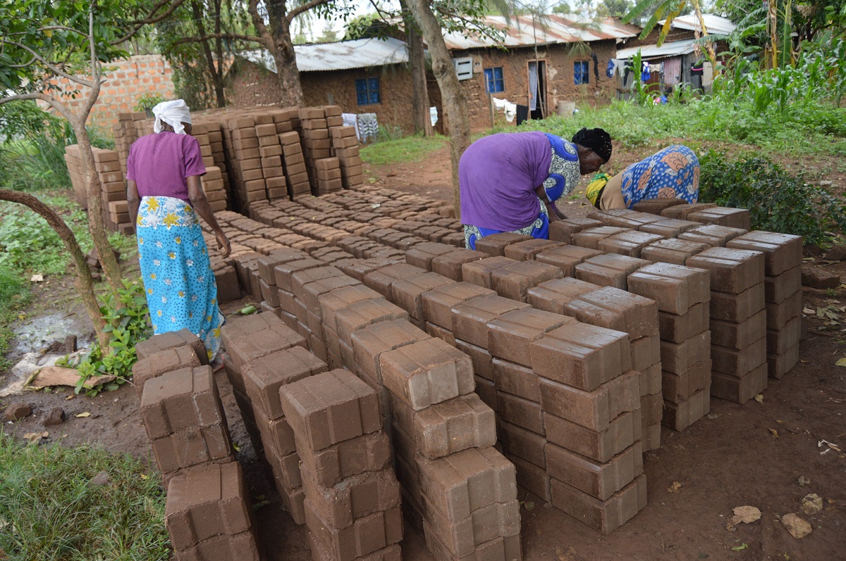 Kisumu residents bold steps in housing sector