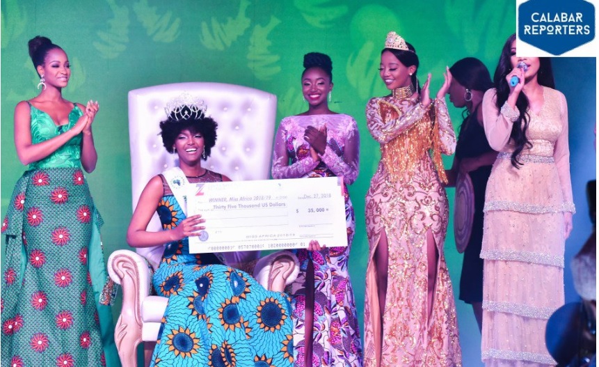 Miss Congo wig gets on fire as she celebrates winning Miss Africa 2018 in Calabar, Nigeria