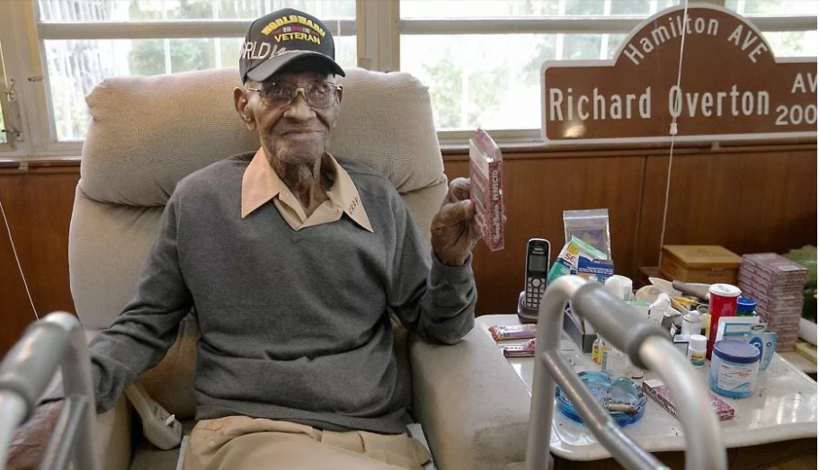 Richard Overton, the US World War II Veteran dies at 112