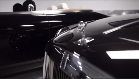 Floyd Mayweather shows off expensive super cars in his garage