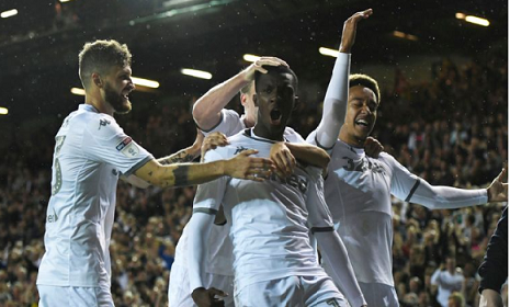 Leeds move to the top of the Championship table