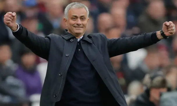 Jose Mourinho wins first game in charge of Tottenham Hotspurs