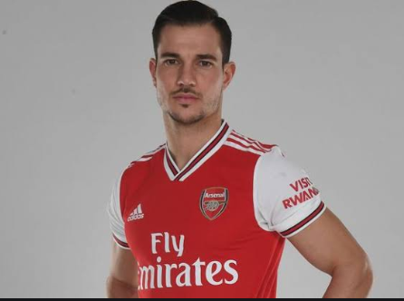 Arsenal sign Cedric Soares on loan from Southampton