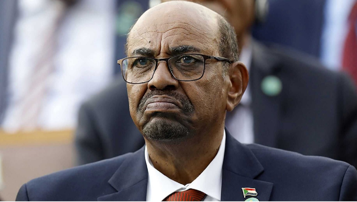 Sudan has announced plans to surrender former President Omar el Bashir to the ICC