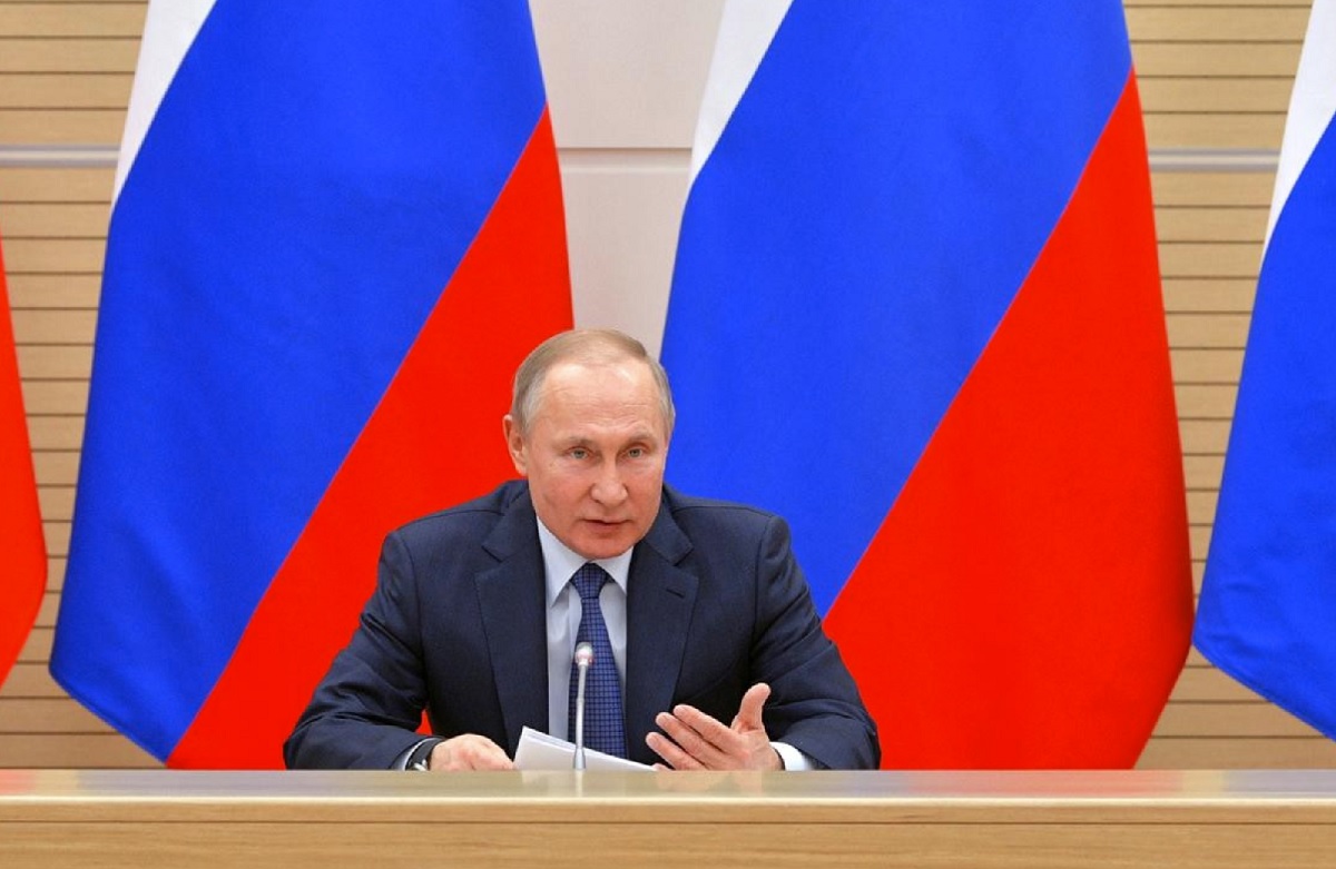 President Putin rules out the possibility of legalizing gay marriages as long as he is Russian president