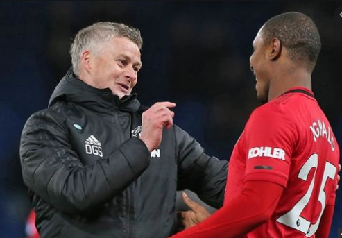 Ole Gunnar Solskjaer challenges Ighalo to make a permanent switch to United