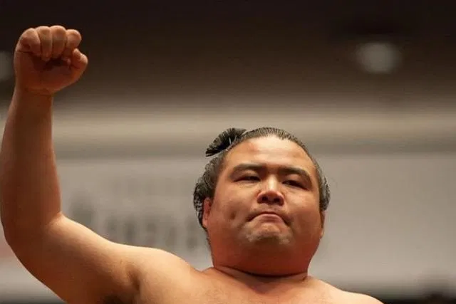 Coronavirus: Japanese sumo wrestler dies at 28