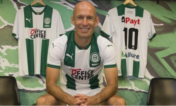 Arjen Robben comes out of retirement to re-sign for Groningen