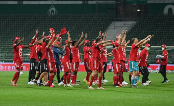 Bayern Munich clinch eighth successive Bundesliga title