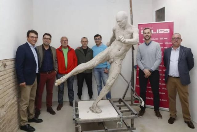 Spain honor Barcelona soccer star Iniesta with a statue for World Cup winning goal in 2010