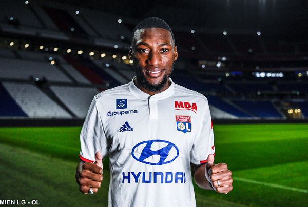 Lyon sign Toko Ekambi from Villareal