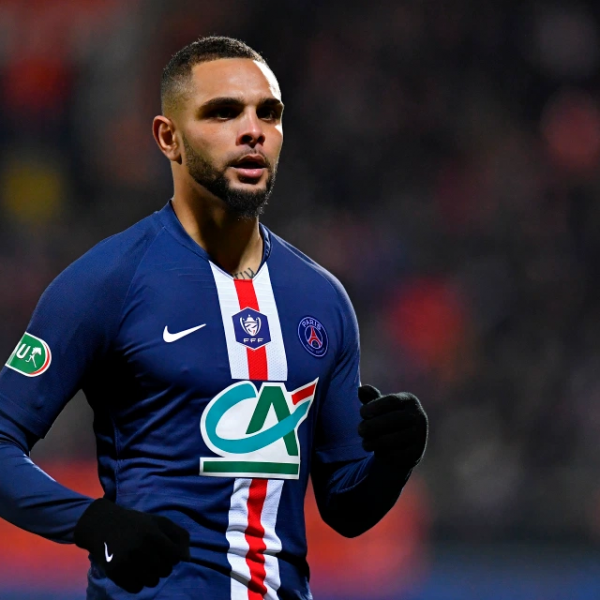 Kurzawa signs a new contract with PSG