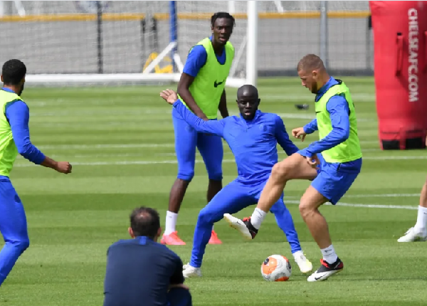 Kante returns to contact training with Chelsea