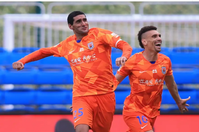 Fellaini scores hat-trick in his first CSL match since recovering from coronavirus