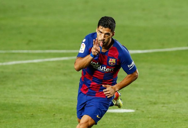 Luis Suarez moves third on Barca’s all-time scoring list