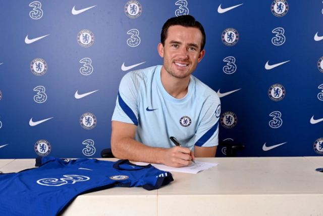 Chelsea sign Chilwell from Leicester City