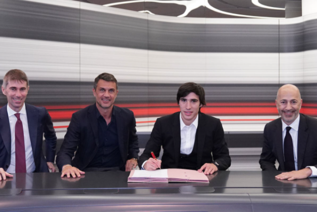 Tonali completes Milan initial loan move to AC Milan