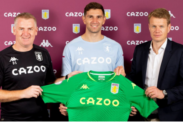 Aston Villa sign goalkeeper Emiliano Martinez from Arsenal