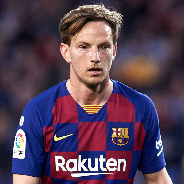 Rakitic rejoins Sevilla after six years with Barcelona