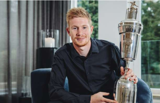 De Bruyne wins the PFA player of the Year award