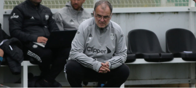 Bielsa signs a contract extension at Leeds United