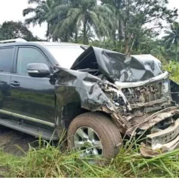 Former Football legend Samuel Etoo involved in a road accident in Cameroon