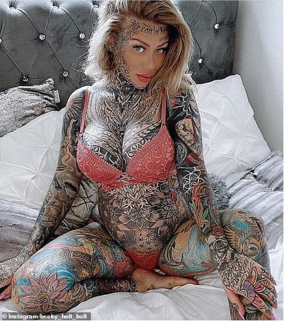 Meet the most tattooed woman in Britain - Kerosi Blog