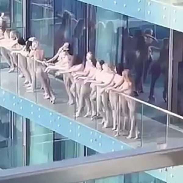 Dubai police arrest women filmed naked naked on a skyscraper balcony on charges of public debauchery