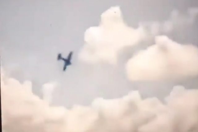 Plane crash during a Gender reveal stunt kills two