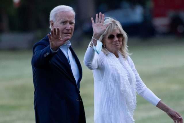 Queen Elizabeth to Host U.S. Joe Biden and Jill Biden at Windsor next week