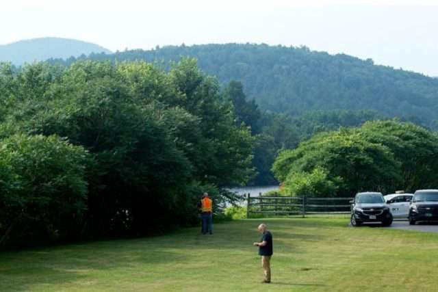 Hot air balloon pilot falls and dies