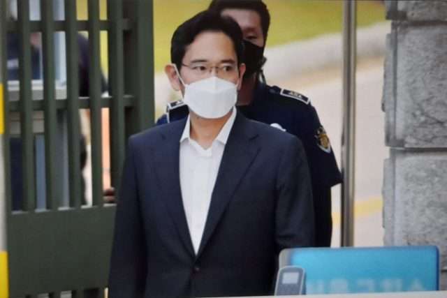 Incarcerated Samsung Chief, Lee Jae-yong has been released from jail on clemency