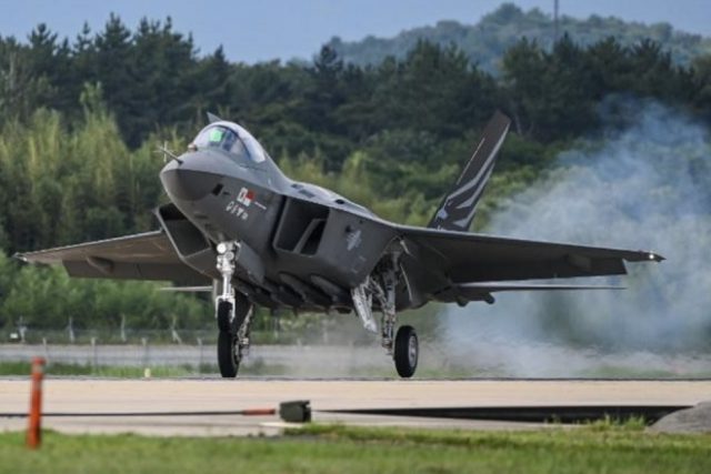 South Korea builds a supersonic fighter jet