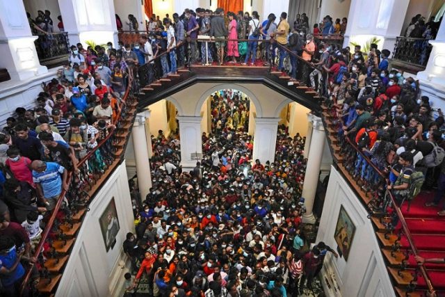 Sri Lankan protesters storm the presidential and Prime Minister’s Palaces