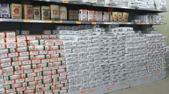 Traders continue selling maize flour at prices above Ksh100