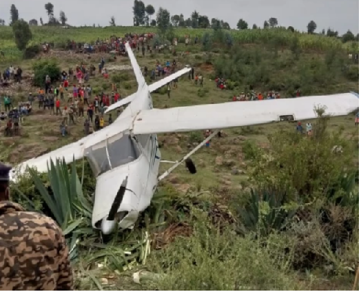 Airplane crash-lands in Njoro- Tourists on board