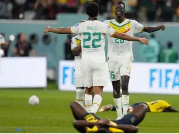 Senegal becomes the first country from Africa to qualify for World Cup’s round of 16 after defeating Ecuador