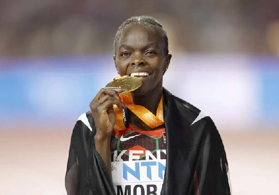 Congrats Mary Moraa for winning gold for Kenya in 800 meters race!