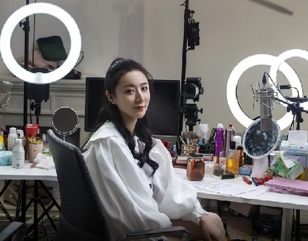 The story of Huang Wei a.k.a Viya the Queen of live-streaming in China