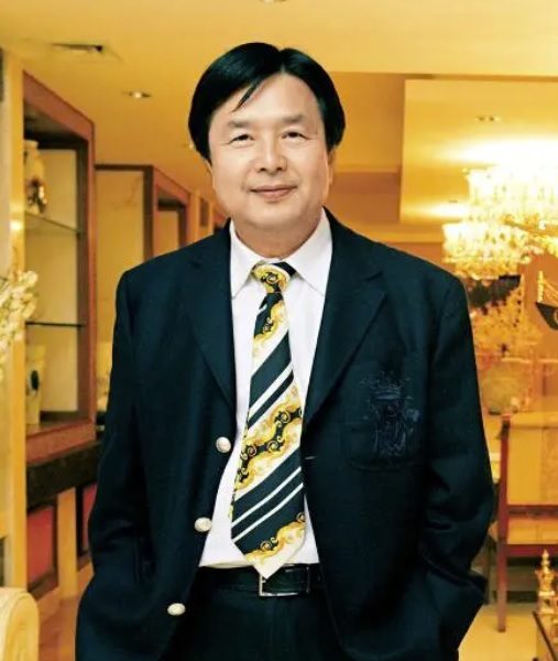 Billionaire Francis Choi the King of TOYS