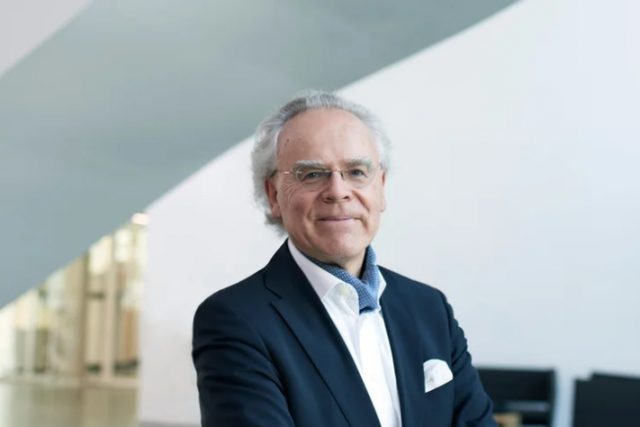 Hans Langer net worth $1 billion