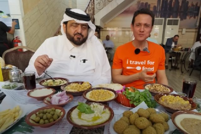 Mark Wiens a travel and food blogger