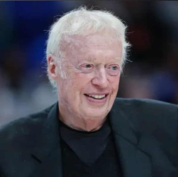 Phil Knight & family $35.4 billion